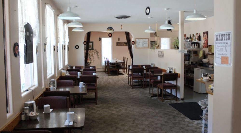 Mile Zero Motel Midway Bagian luar foto