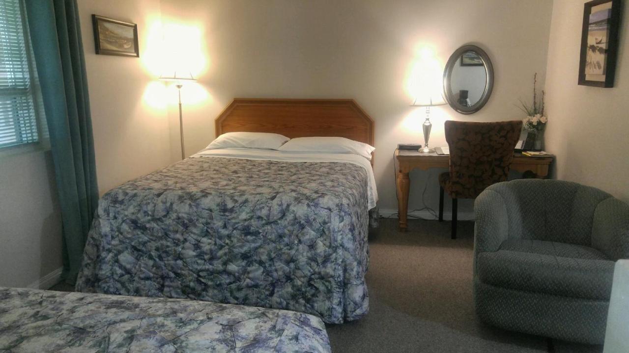 Mile Zero Motel Midway Bagian luar foto